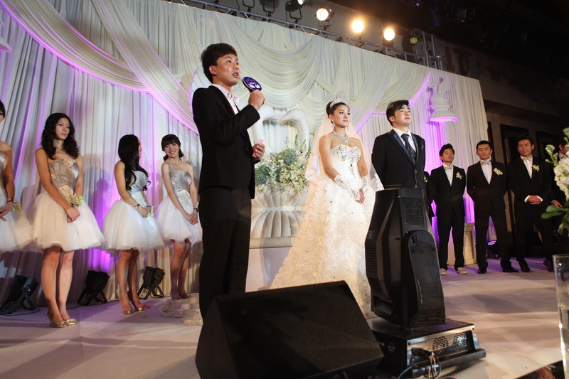 婚禮主持人淡季賺錢(qián)多嗎? 婚禮主持人淡季賺錢(qián)多嗎?