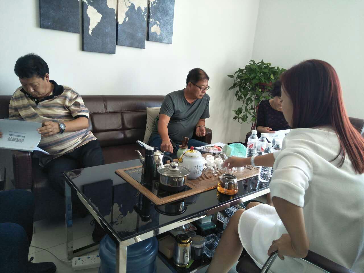 古冶職教中心領(lǐng)導參觀(guān)唐山創(chuàng )元教育咨詢(xún)有限公司 古冶職教中心領(lǐng)導參觀(guān)唐山創(chuàng )元教育咨詢(xún)有限公司