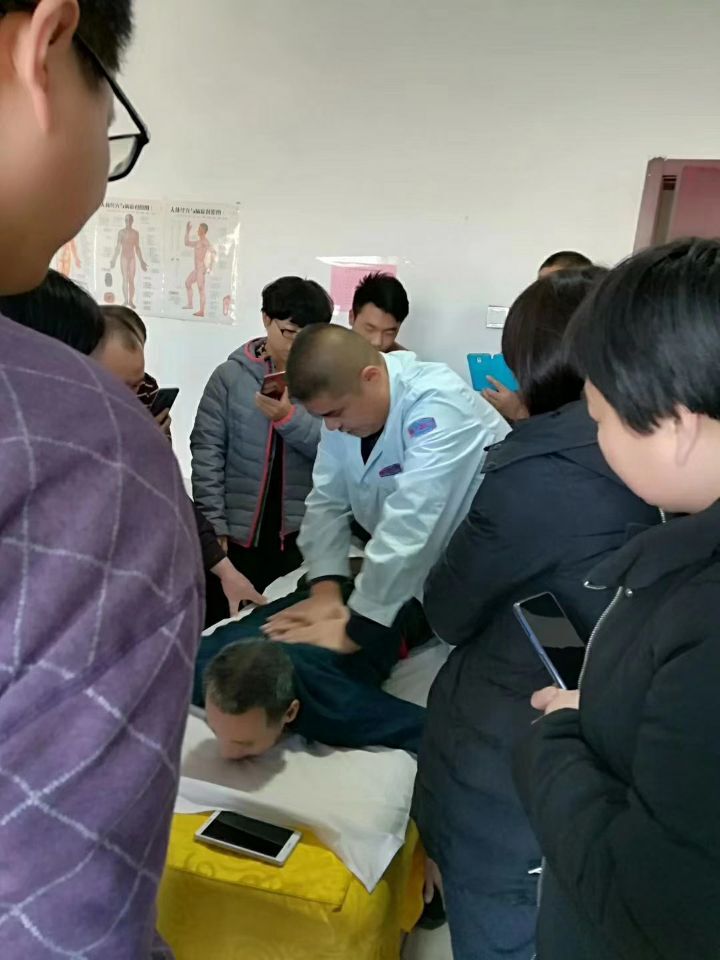石家莊康之源按摩技校_石家莊康之源按摩學(xué)校_石家莊康之源按摩師培訓學(xué)校 石家莊康之源按摩技校_石家莊康之源按摩學(xué)校_石家莊康之源按摩師培訓學(xué)校