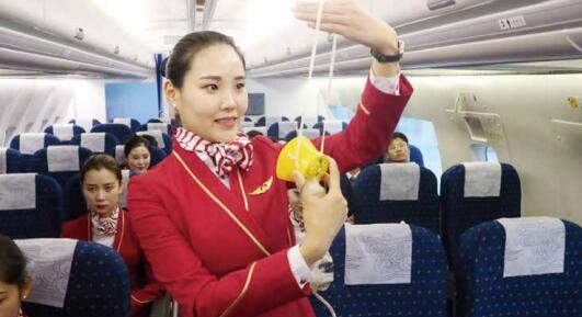 學(xué)空乘怎么樣? 學(xué)空乘怎么樣?