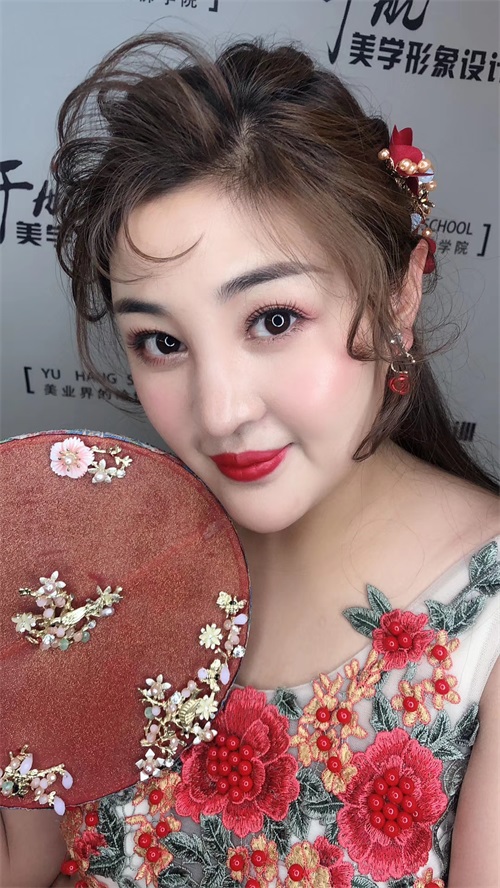 唐山于航美學(xué)形象設計培訓學(xué)校有什么課程? 唐山于航美學(xué)形象設計培訓學(xué)校有什么課程?