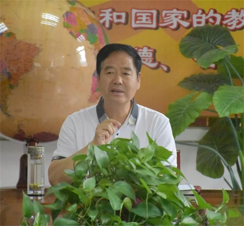 西安鐵道職業(yè)學(xué)校召開(kāi)“不忘初心、牢記使命”主題教育動(dòng)員大會(huì ) 西安鐵道職業(yè)學(xué)校召開(kāi)“不忘初心、牢記使命”主題教育動(dòng)員大會(huì )