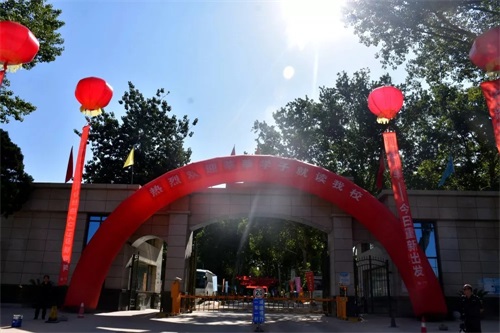 背上簡(jiǎn)單的行囊,尋找詩(shī)和遠方——西安鐵路職業(yè)學(xué)校新生入學(xué)記 背上簡(jiǎn)單的行囊,尋找詩(shī)和遠方——西安鐵路職業(yè)學(xué)校新生入學(xué)記