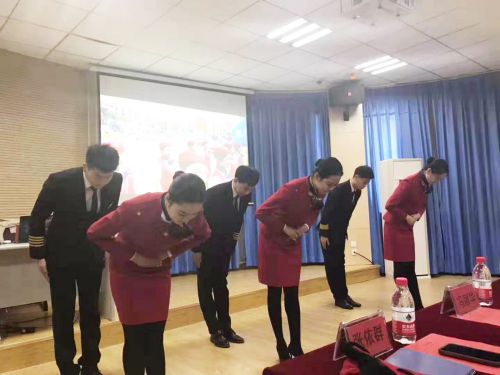 空乘專(zhuān)業(yè)學(xué)什么? 空乘專(zhuān)業(yè)學(xué)什么?