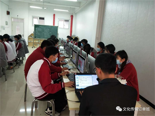 石家莊文化傳媒學(xué)校新媒體運營(yíng)訂單班:“運指如飛”打字比賽總決賽開(kāi)始啦! 石家莊文化傳媒學(xué)校新媒體運營(yíng)訂單班:“運指如飛”打字比賽總決賽開(kāi)始啦!