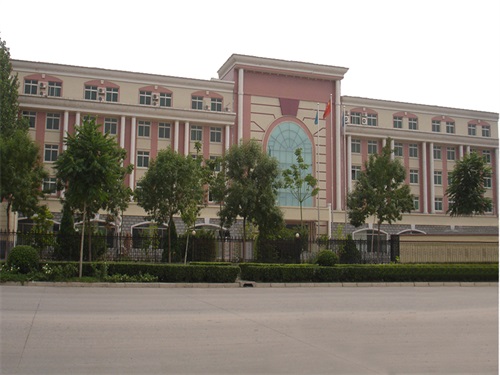 保定新興工業(yè)技工學(xué)校學(xué)費貴不貴? 保定新興工業(yè)技工學(xué)校學(xué)費貴不貴?