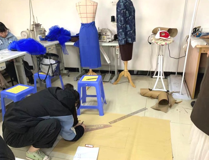 學(xué)服裝設計選擇西安哪所學(xué)校? 學(xué)服裝設計選擇西安哪所學(xué)校?