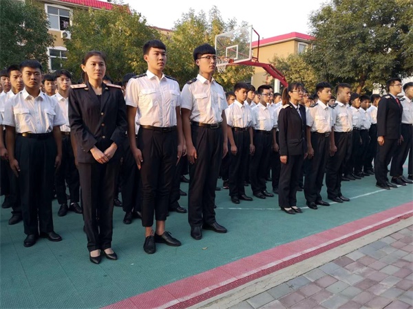 石家莊路翔鐵路中等專(zhuān)業(yè)學(xué)校是軍事化管理嗎? 石家莊路翔鐵路中等專(zhuān)業(yè)學(xué)校是軍事化管理嗎?