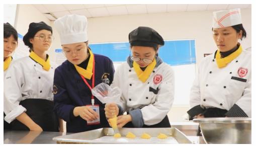 廣西科技商貿高級技工學(xué)校招生簡(jiǎn)章 廣西科技商貿高級技工學(xué)校招生簡(jiǎn)章