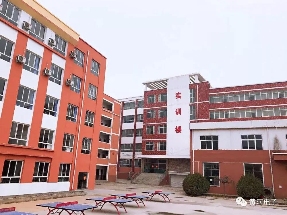 洛陽(yáng)黃河科技學(xué)校管理嚴嗎? 洛陽(yáng)黃河科技學(xué)校管理嚴嗎?
